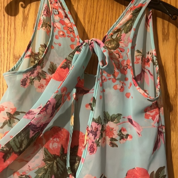 Sheer floral blouse - Picture 2 of 2